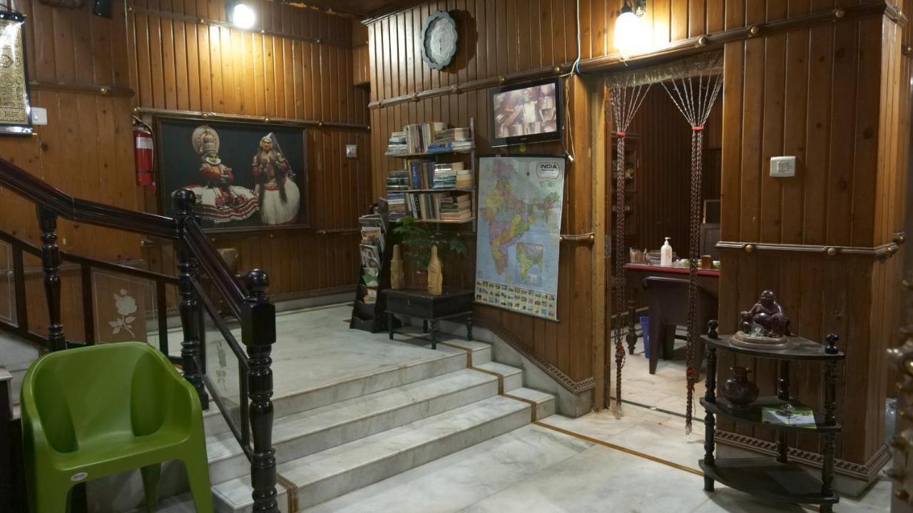Hotel White Rose Kochi Екстер'єр фото