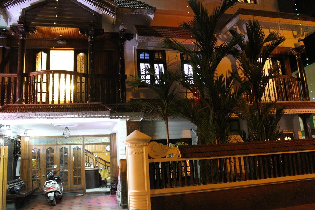 Hotel White Rose Kochi Екстер'єр фото