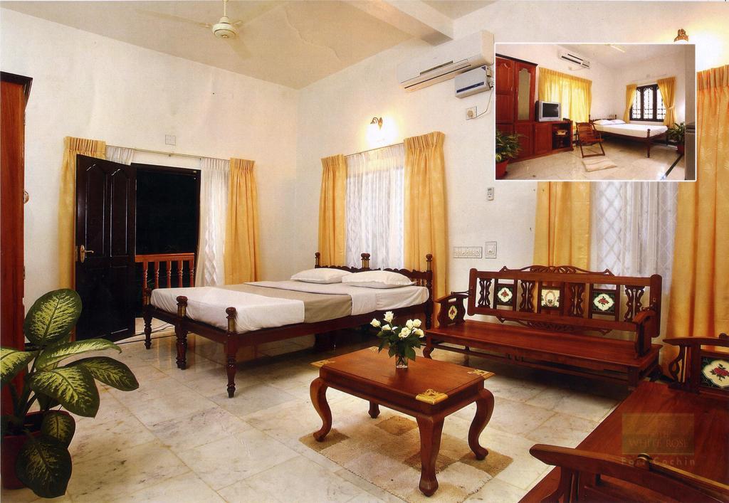 Hotel White Rose Kochi Екстер'єр фото