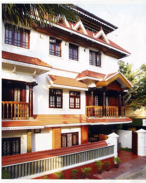 Hotel White Rose Kochi Екстер'єр фото