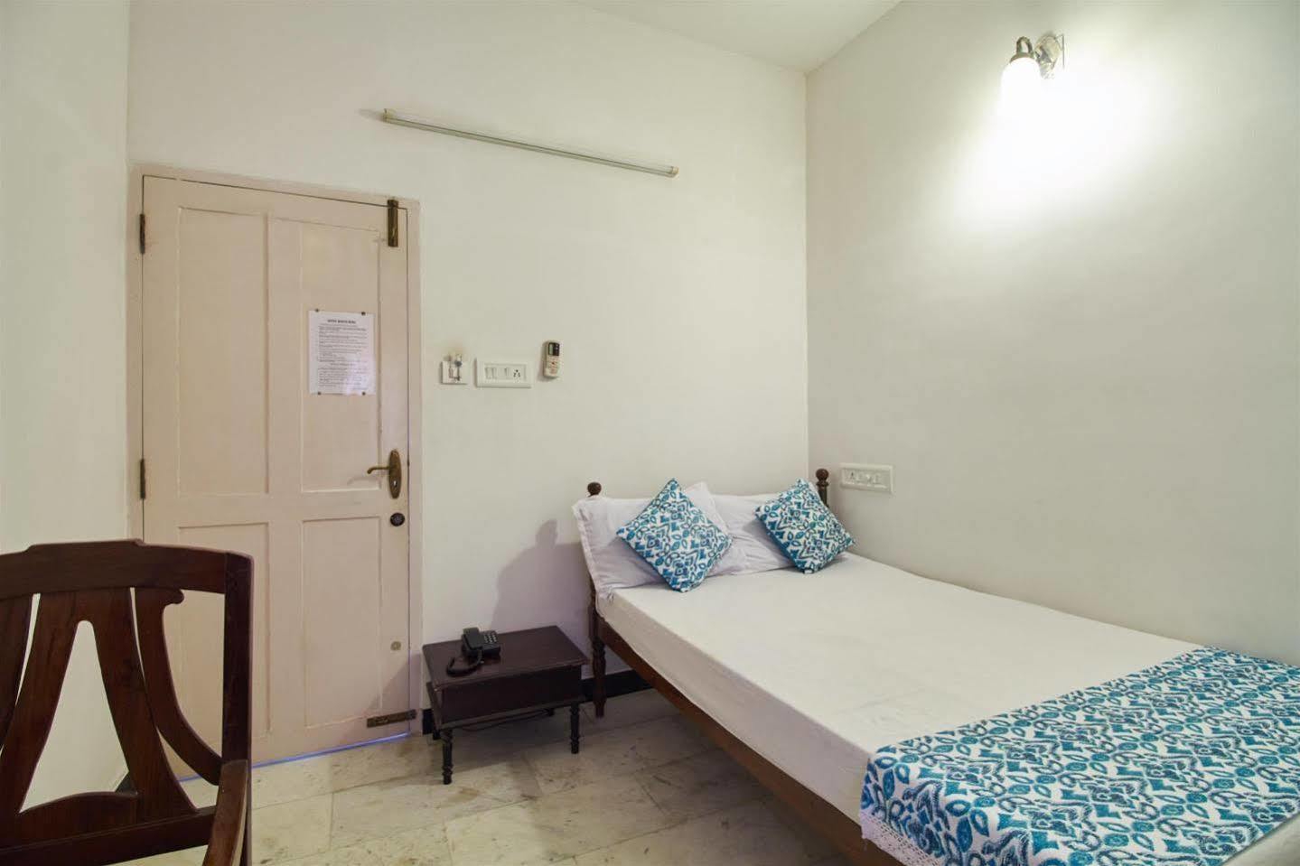 Hotel White Rose Kochi Екстер'єр фото